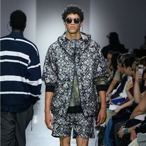 White Mountaineering Bandana Paisley Printed Asymmetry Skirt Shorts